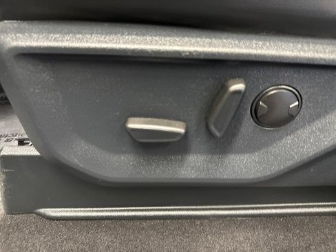 Certified 2025 Ford F150 Tremor AWD/4WD image 32