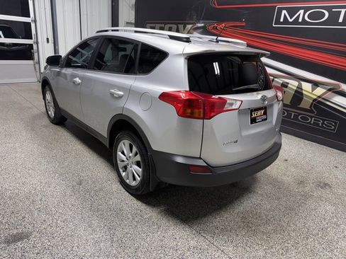Used 2014 Toyota RAV4 Limited image 12