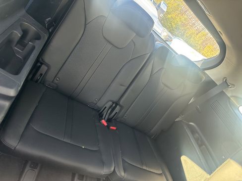 Used 2022 Kia Sorento SX image 9