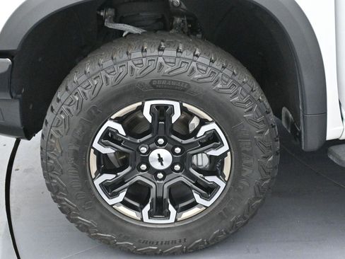 Used 2023 Chevrolet Silverado 1500 ZR2 w/ Technology Package AWD/4WD image 36