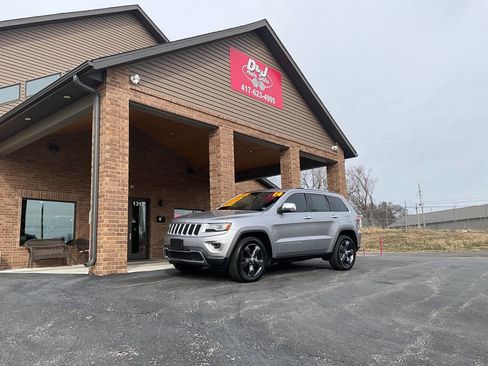 Used 2014 Jeep Grand Cherokee Limited w/ Luxury Group II image 38