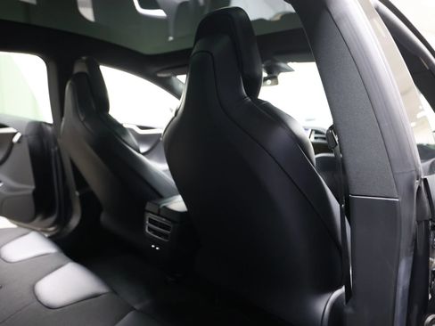 Used 2017 Tesla Model S 90D image 37