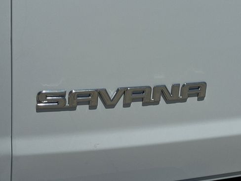 New 2026 GMC Savana 2500 Extended w/ Driver Convenience Package RWD image 9