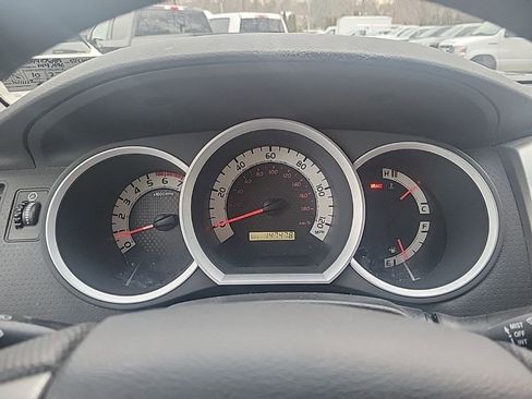 Used 2014 Toyota Tacoma TRD Sport w/ TRD Sport Package image 10