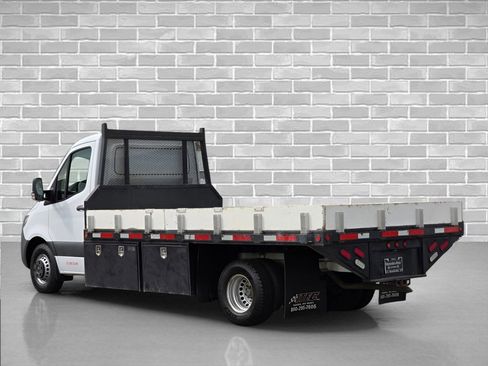 Used 2019 Mercedes-Benz Sprinter 170 image 3