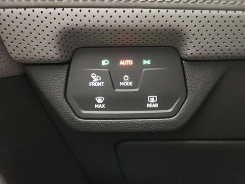 New 2026 Volkswagen Atlas Peak Edition AWD/4WD image 12