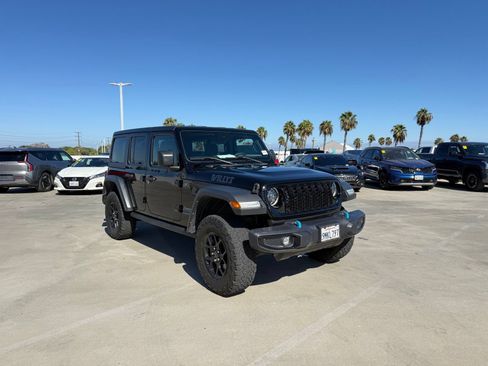 Used 2024 Jeep Wrangler Unlimited AWD/4WD image 4