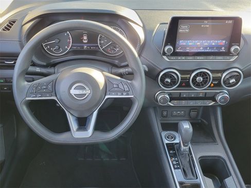 Used 2024 Nissan Sentra SV image 4