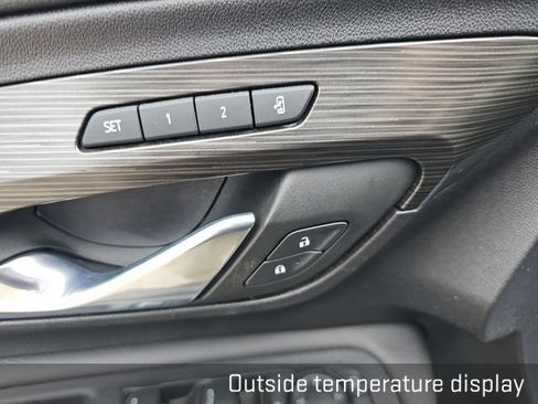 Used 2024 GMC Terrain SLT FWD image 36