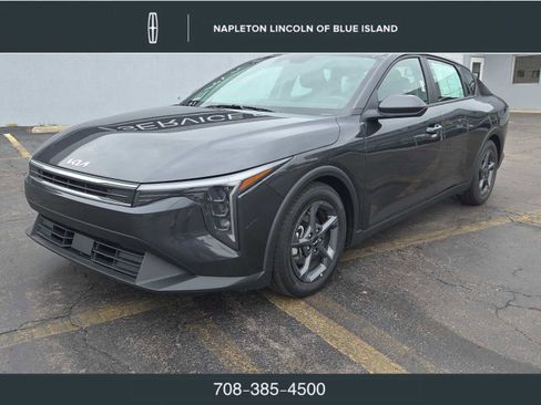 Used 2025 Kia K4 FWD image 1