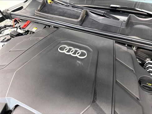Used 2025 Audi Q7 3.0T Premium Plus AWD/4WD image 37