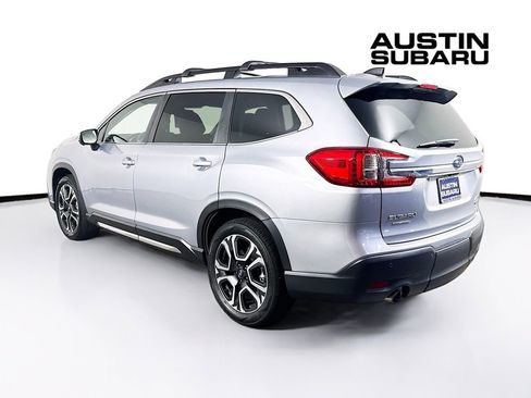 Used 2023 Subaru Ascent Limited w/ Technology Package AWD/4WD image 5