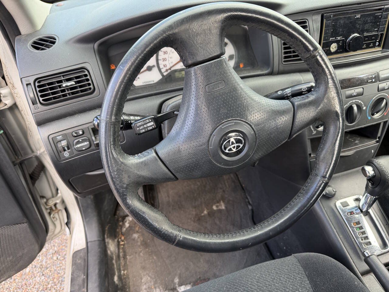 Used 2003 Toyota Corolla CE FWD image 32