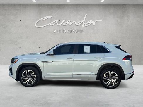Used 2024 Volkswagen Atlas Cross Sport SEL R-Line AWD/4WD image 13