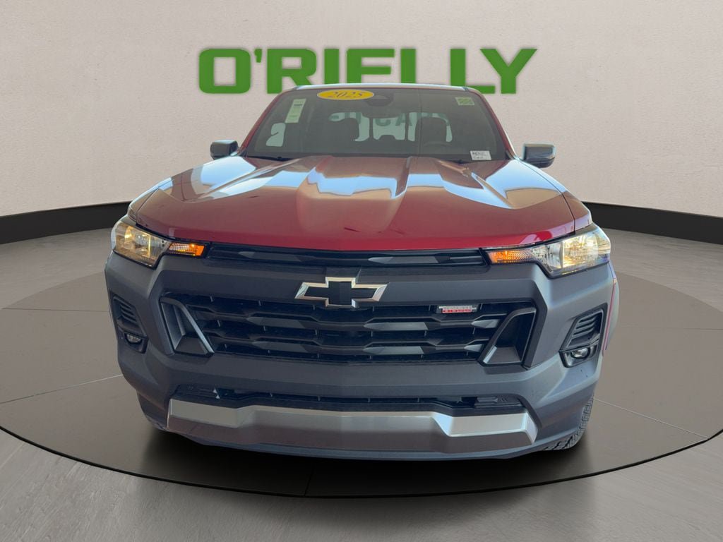 Used 2025 Chevrolet Colorado Trail Boss AWD/4WD image 8