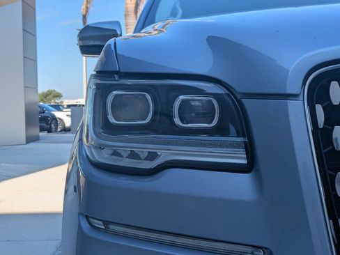 Certified 2022 Lincoln Navigator Black Label AWD/4WD image 11