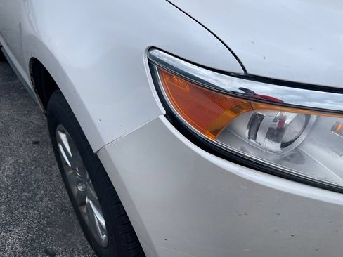 Used 2013 Ford Edge SEL FWD image 12