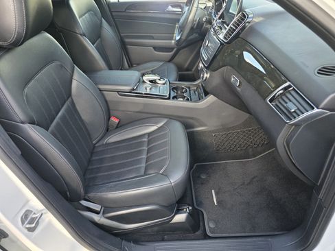 Used 2017 Mercedes-Benz GLE 350 4MATIC image 3