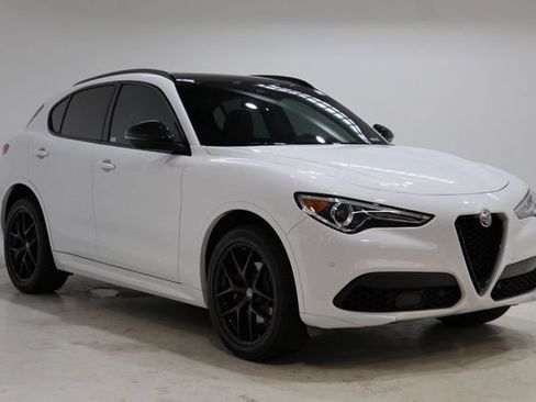 Used 2020 Alfa Romeo Stelvio Ti Sport w/ Quick Order Package 22S Sport AWD/4WD image 1