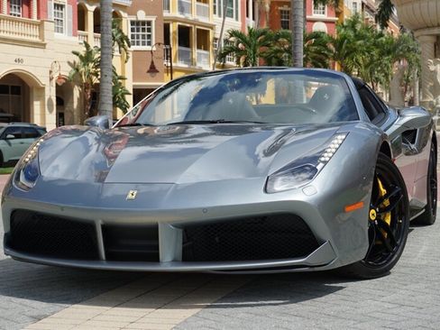 Used 2018 Ferrari 488 Spider RWD image 49