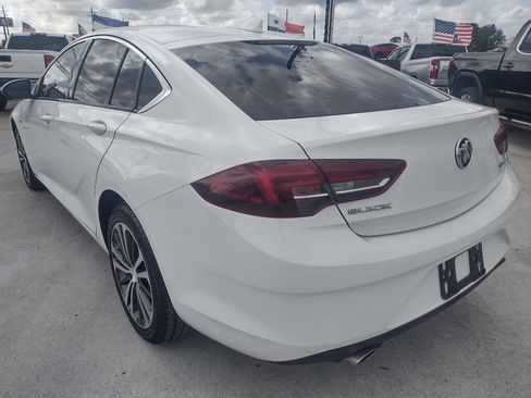 Used 2018 Buick Regal Essence image 5