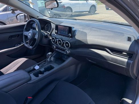 Certified 2024 Nissan Sentra S FWD image 9