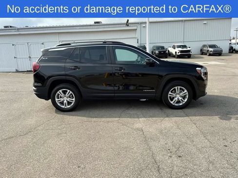 Certified 2024 GMC Terrain SLE w/ Driver Convenience Package AWD/4WD image 8