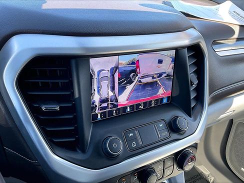 Certified 2023 GMC Acadia SLT w/ Technology Package image 21