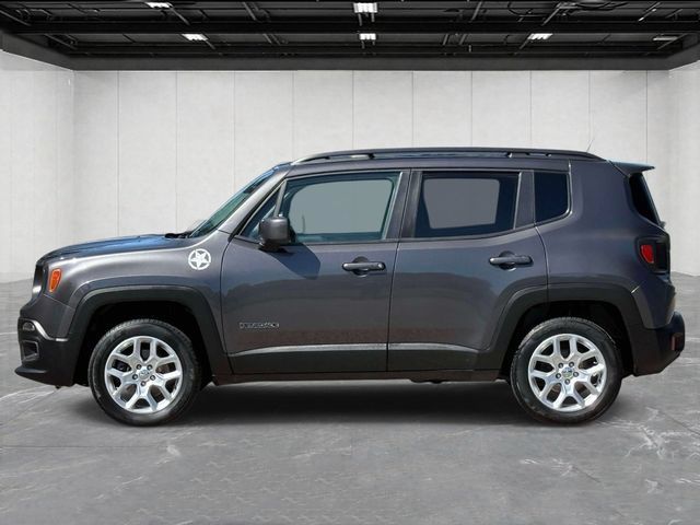 Used 2017 Jeep Renegade Latitude w/ Cold Weather Group AWD/4WD image 8