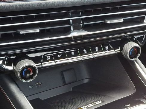 Used 2025 Chevrolet Traverse RS w/ LPO, Floor Liner Package image 22