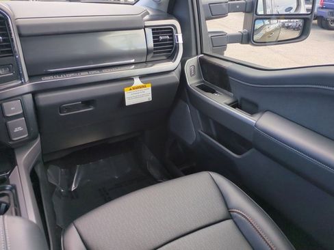New 2026 Ford F250 Lariat w/ FX4 Off-Road Package image 17