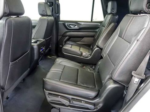 Used 2023 Chevrolet Tahoe RST w/ Luxury Package AWD/4WD image 15