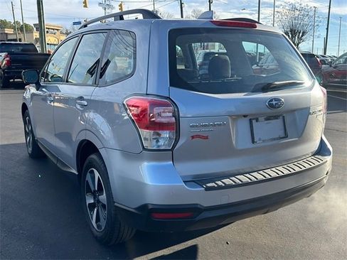 Used 2017 Subaru Forester 2.5i w/ Alloy Wheel Package image 3