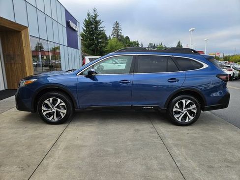 Used 2022 Subaru Outback Limited AWD/4WD image 8