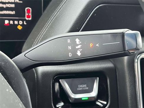 Used 2025 GMC Yukon XL Denali image 25