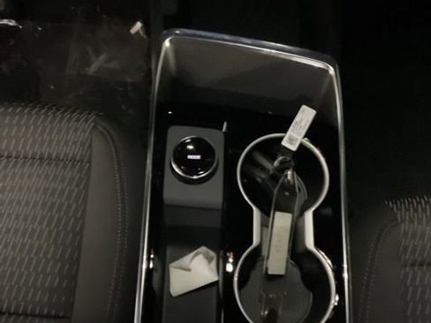 New 2026 Chevrolet Equinox LT image 18