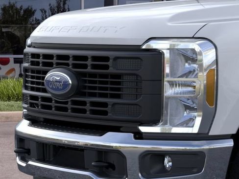 New 2026 Ford F350 XL AWD/4WD image 17