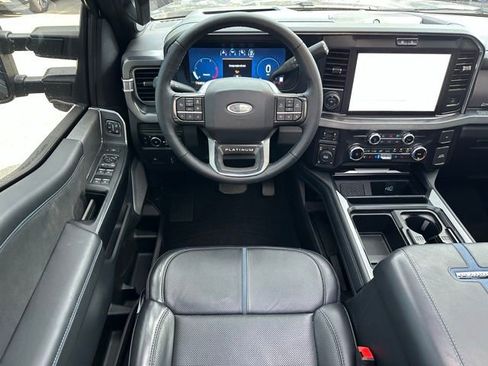 Used 2025 Ford F250 Platinum w/ FX4 Off-Road Package AWD/4WD image 12