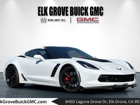 Used 2015 Chevrolet Corvette Z06 w/ 2LZ Preferred Equipment Group RWD image 1