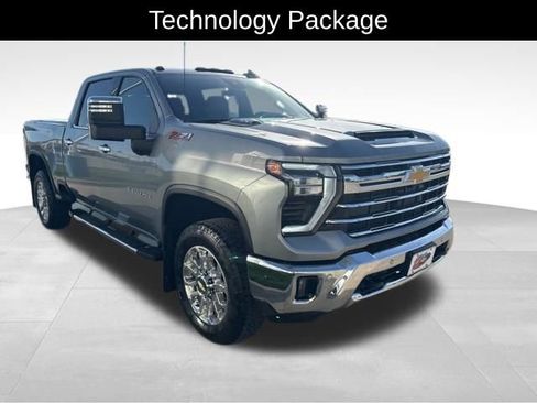 Certified 2024 Chevrolet Silverado 2500 LTZ w/ LTZ Premium Package AWD/4WD image 4