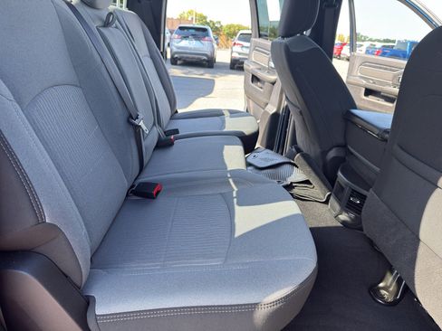 Used 2024 RAM 2500 Big Horn w/ Bed Utility Group image 28