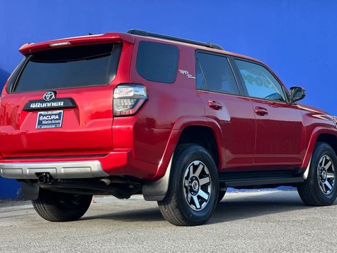Used 2024 Toyota 4Runner TRD Off-Road image 3