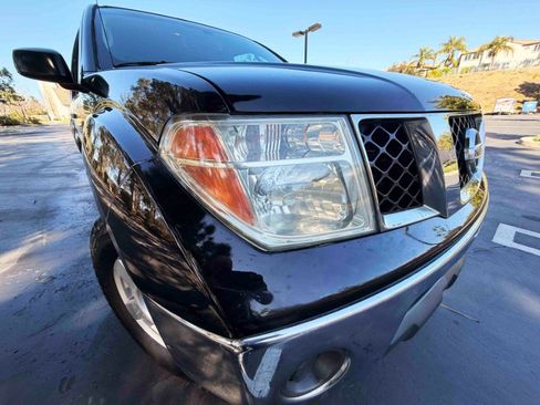 Used 2006 Nissan Frontier SE w/ (P01) Power Pkg image 10