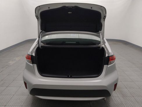 Used 2022 Toyota Corolla LE FWD image 29