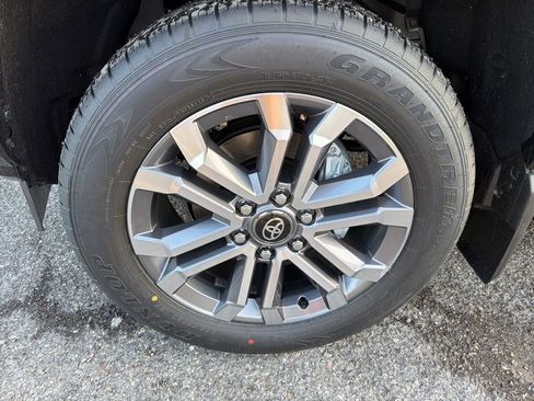 New 2026 Toyota 4Runner Limited AWD/4WD image 7