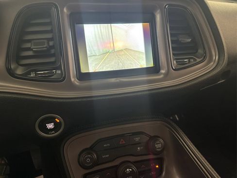 Used 2023 Dodge Challenger SXT RWD image 36