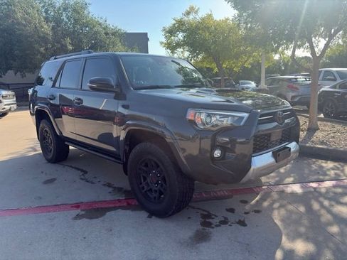 Used 2024 Toyota 4Runner TRD Off-Road Premium w/ Moonroof Package AWD/4WD image 3