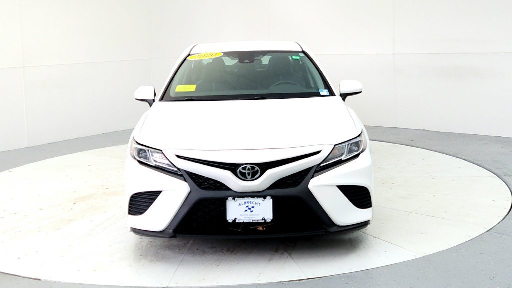 Certified 2020 Toyota Camry SE w/ Carpet Mat Package AWD/4WD image 8