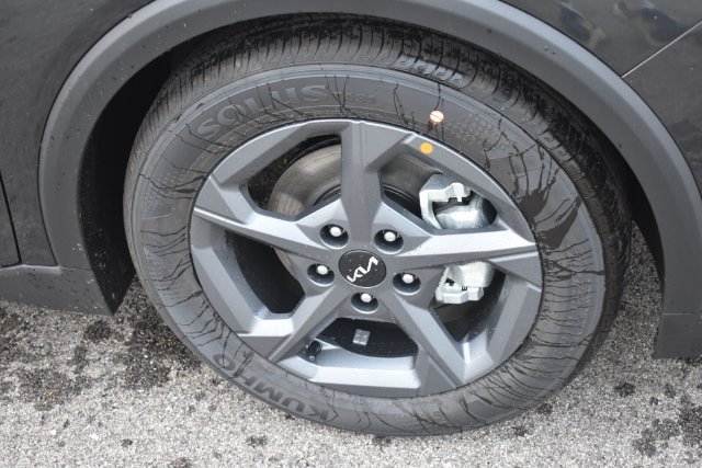 New 2026 Kia K4 FWD image 12