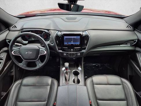 Used 2023 Chevrolet Traverse RS FWD image 18